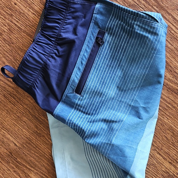 Speedo Men's Blue Swim Shorts - Picture 7 of 8